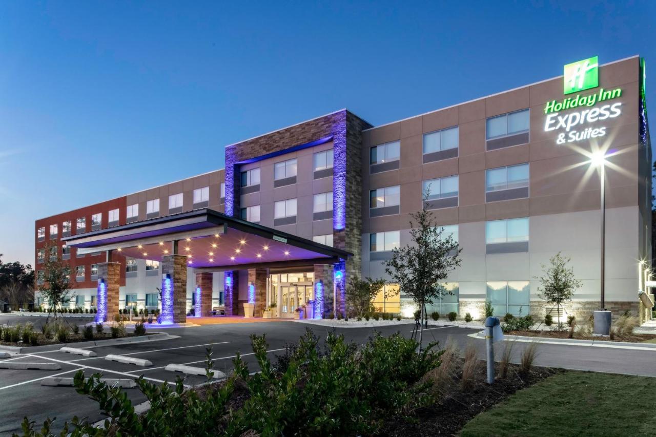 Holiday Inn Express & Suites Wilmington West - Medical Park By Ihg Екстериор снимка